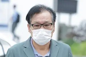 경찰, 서울국세청 압수수색…'건진 측근' 세무 브로커 의혹 수사