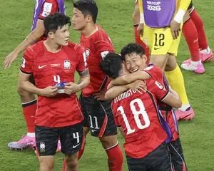 "피 묻은 옷 안 갈아입었나" 조롱당한 태극전사 '호랑이의 기습' 유니폼