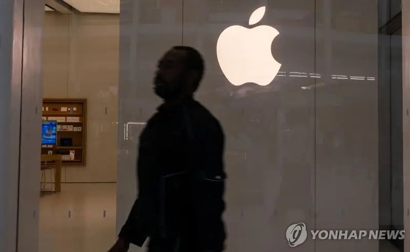 "애플, 中메모리칩 사용 승인 요청…트럼프 행정부 상대 로비"