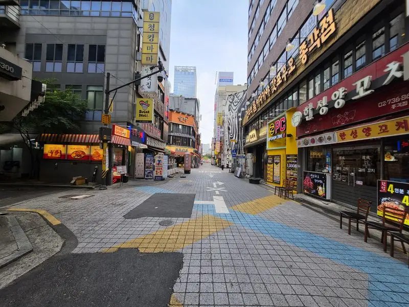 예열만 하다 끝난 월드컵 특수 "대형 스크린 빌려놨는데" 허탈