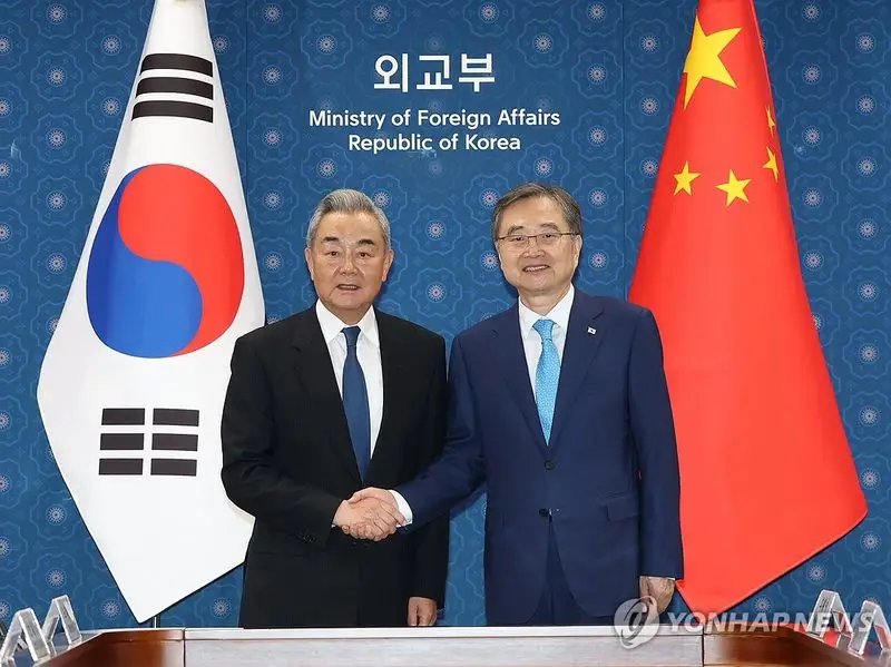 왕이 "북미회담은 양국이 결정할 일…남북 평화공존 낙관"(종합3보)