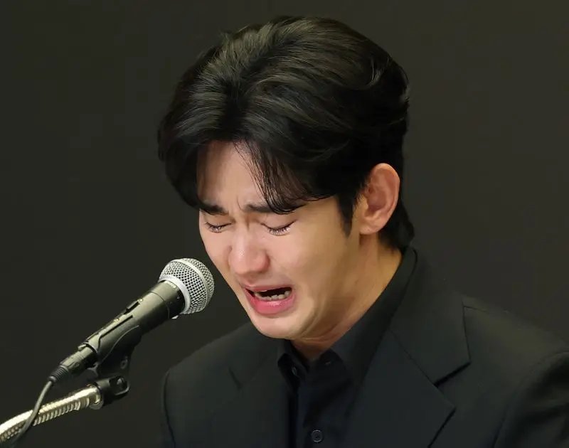 "카톡도 음성도 가짜였다"...김수현 옭아맨 '그루밍 의혹' 최종 무혐의 일단락