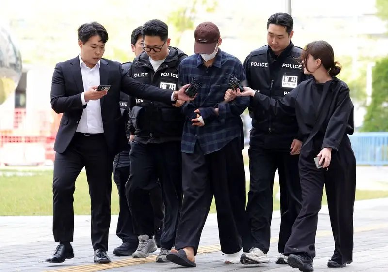[단독] '장모 살해·아내 납치' 김씨, 도박에 억대 빚…유흥업소서도 일했다